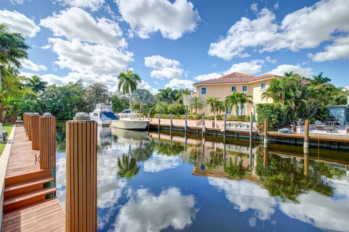House for rent at 2649 Nassau Lane, Fort Lauderdale, FL 33312
