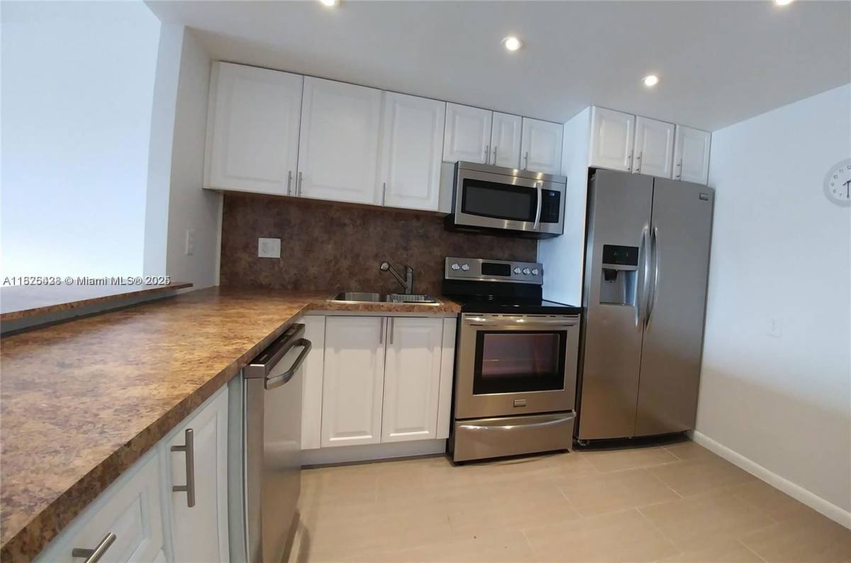 Apartment for rent at 2200 E Hallandale Beach Blvd #402, Hallandale, FL 33009