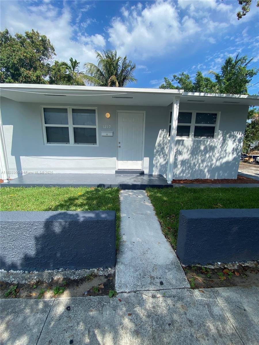 House for rent at 1219 N 20th Ave, Hollywood, FL 33020