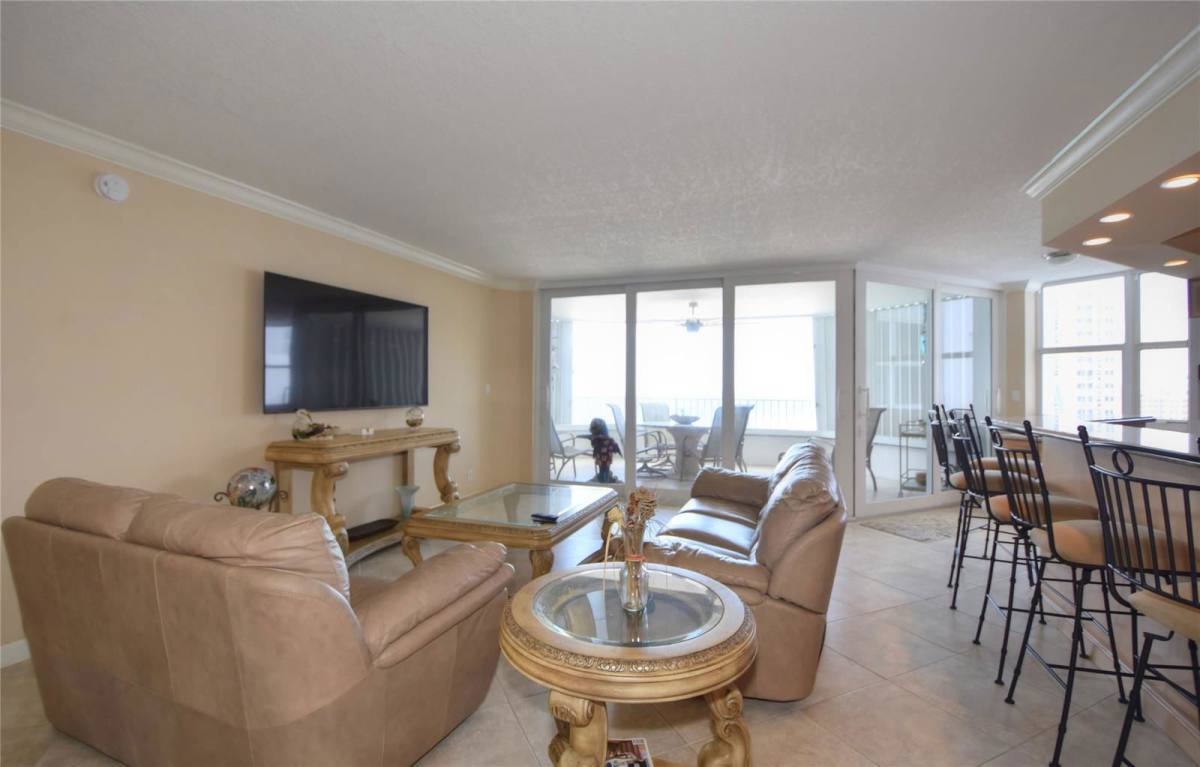 Condo for rent at 1340 S Ocean Blvd #1404, Pompano Beach, FL 33062