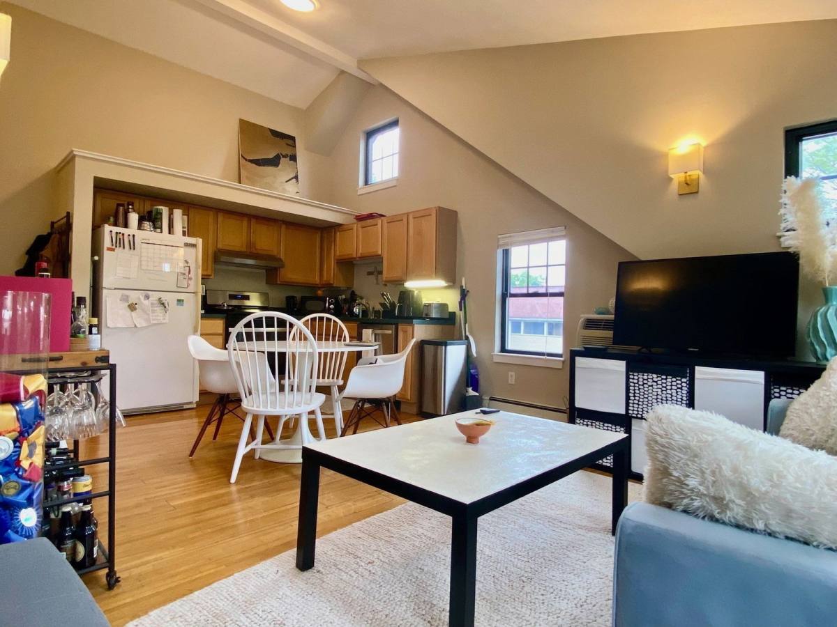 House for rent at 241 River St #10, Cambridge, MA 02139