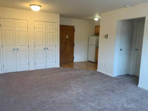 Apartment for rent at 136 Tappan St, Kearny, NJ 07032