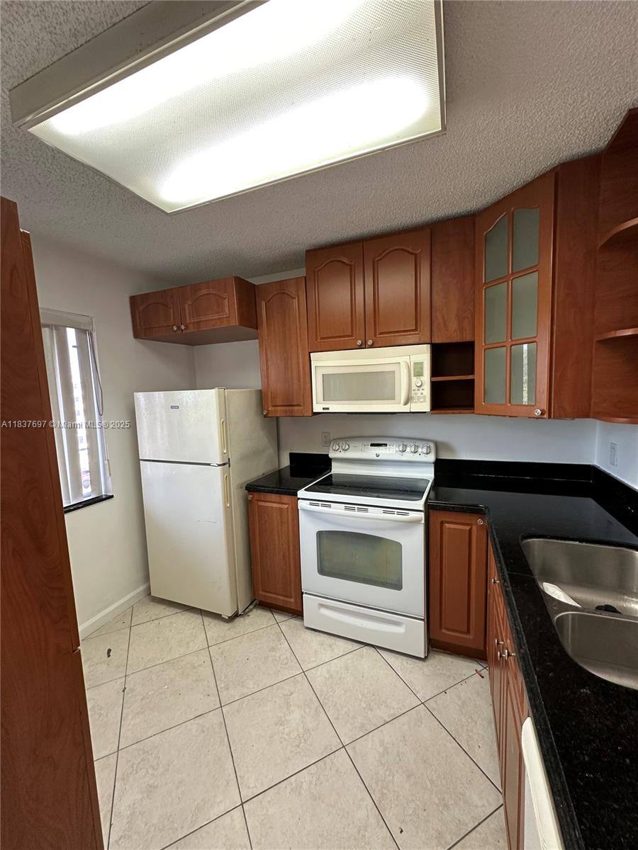 House for rent at 8740 N Sherman Circle #406, Hollywood, FL 33025