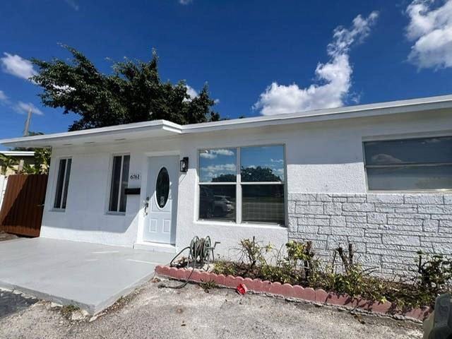 House for rent at 6761 Sheridan St, Hollywood, FL 33024