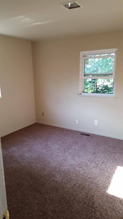 Townhouse for rent at 1720 Kings Mill Court, Dayton, OH 45406