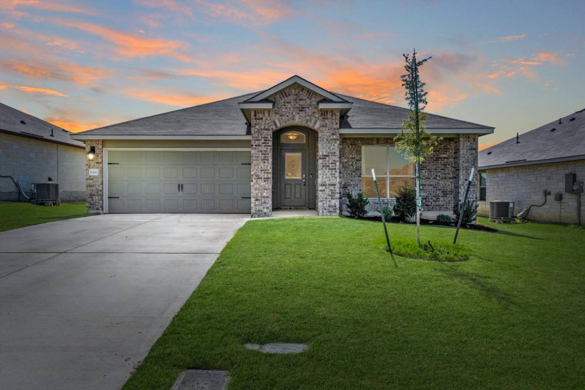 House for rent at 11812 McCabe Dr, Lorena, TX 76655