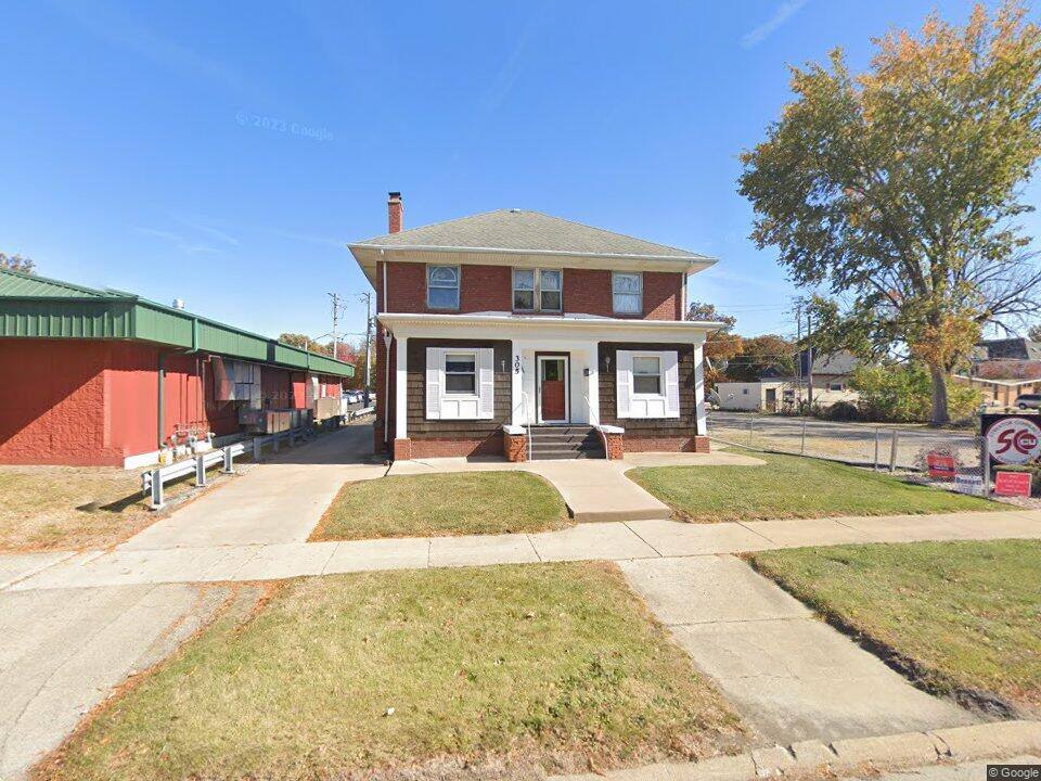 Apartment for rent at 305 N Bloomington St #1, Streator, IL 61364