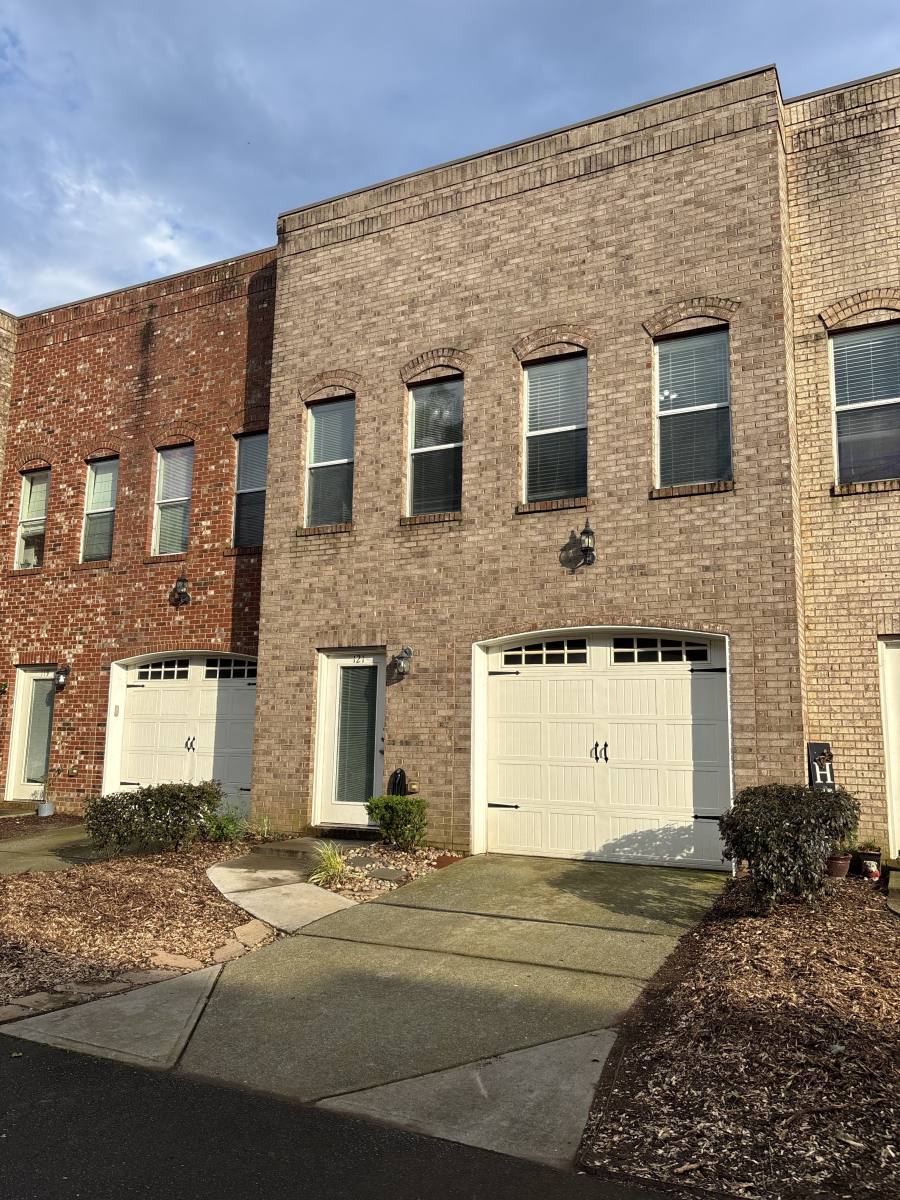 Townhouse for rent at 121 Riverwatch Court #RIVERWALK, Canton, GA 30114