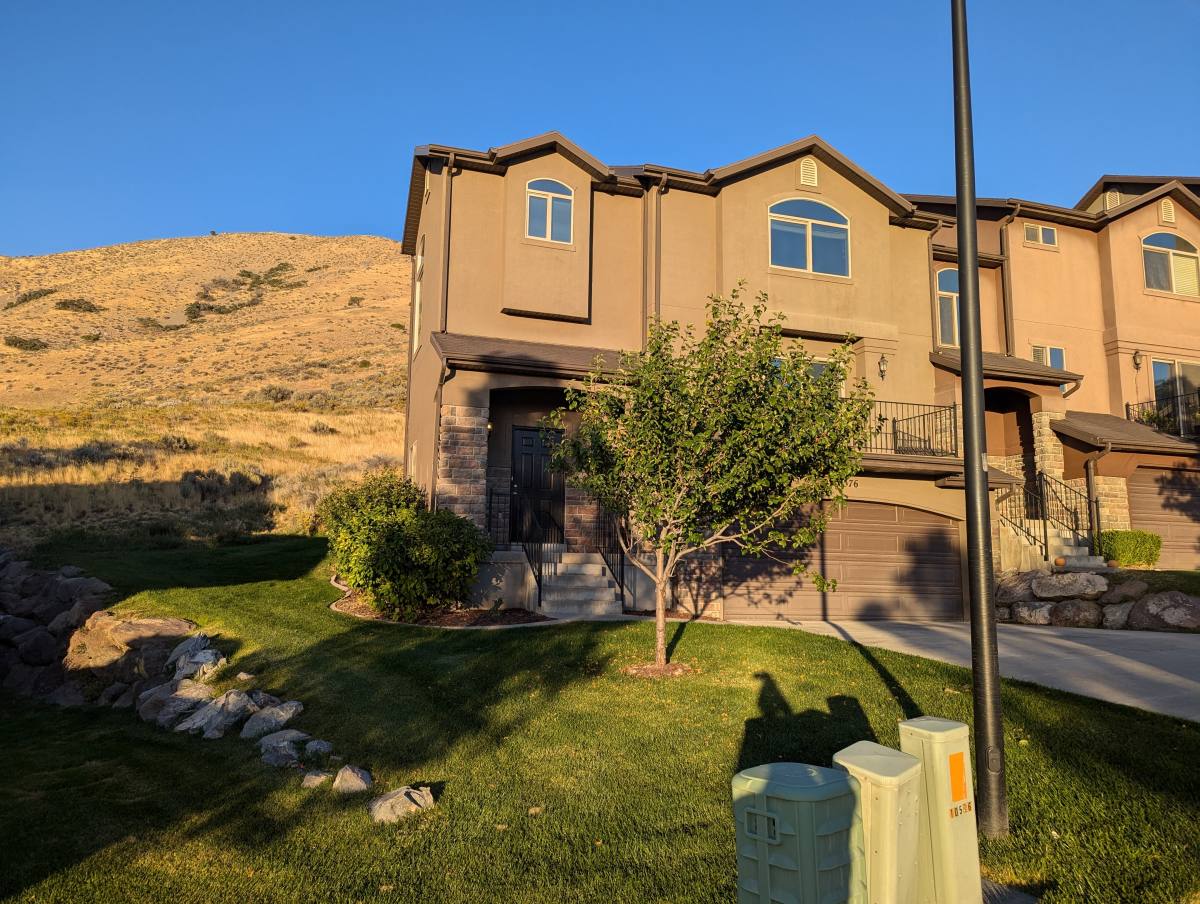 Townhouse for rent at 10576 N Sage Vista Lane, Pleasant Grove, UT 84062