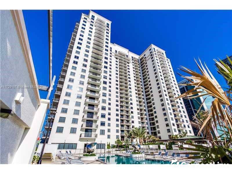 Apartment for rent at 999 SW 1st Ave, Miami, FL 33130