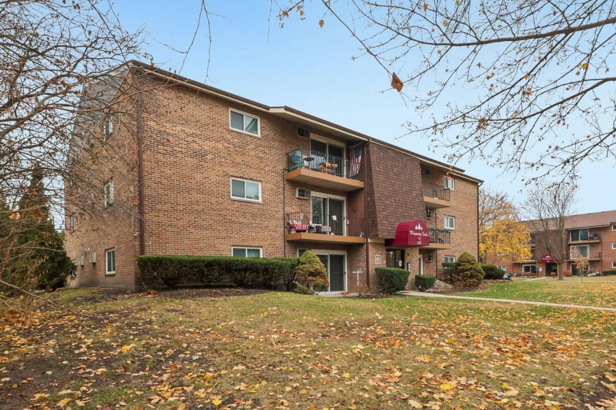 Apartment for rent at 103 S Testa Dr, Naperville, IL 60540