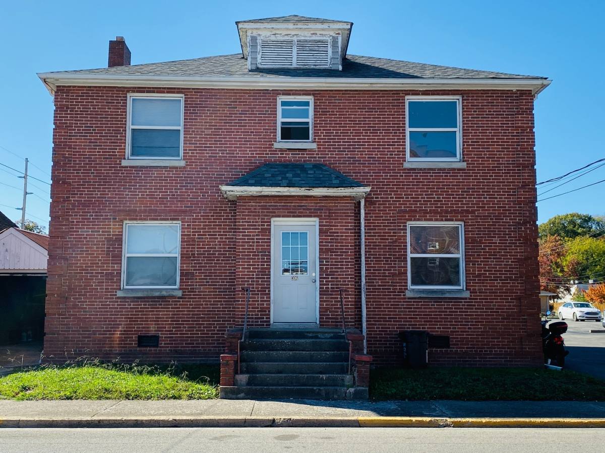 Apartment for rent at 306 S Kentucky Ave, Corbin, KY 40701