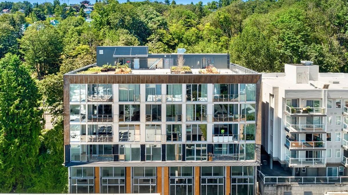 Apartment for rent at 1622 Aurora Ave N, Seattle, WA 98109