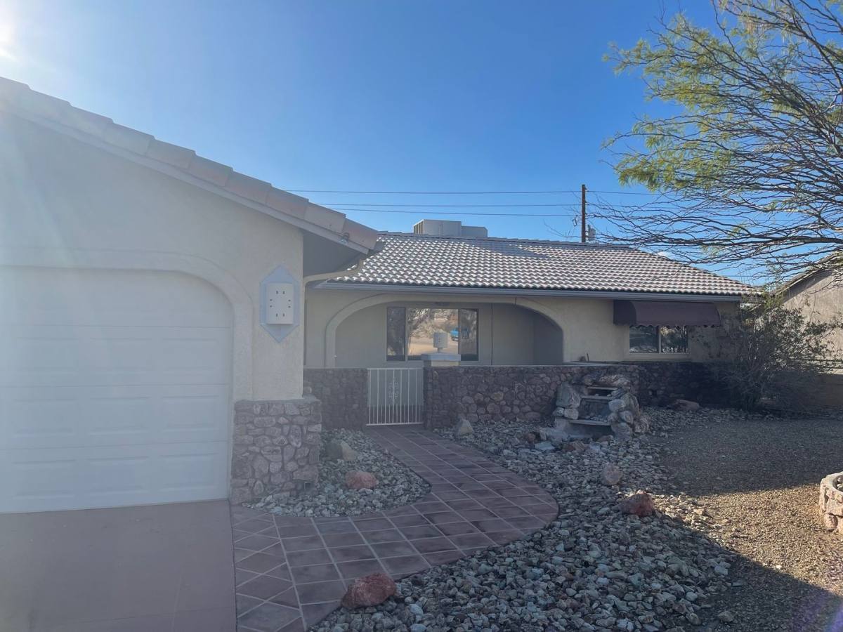House for rent at 3163 Silversmith Dr, Lake Havasu City, AZ 86406