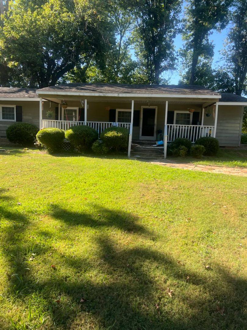 House for rent at 3821 Mount Hermon Rock Creek Rd, Graham, NC 27253
