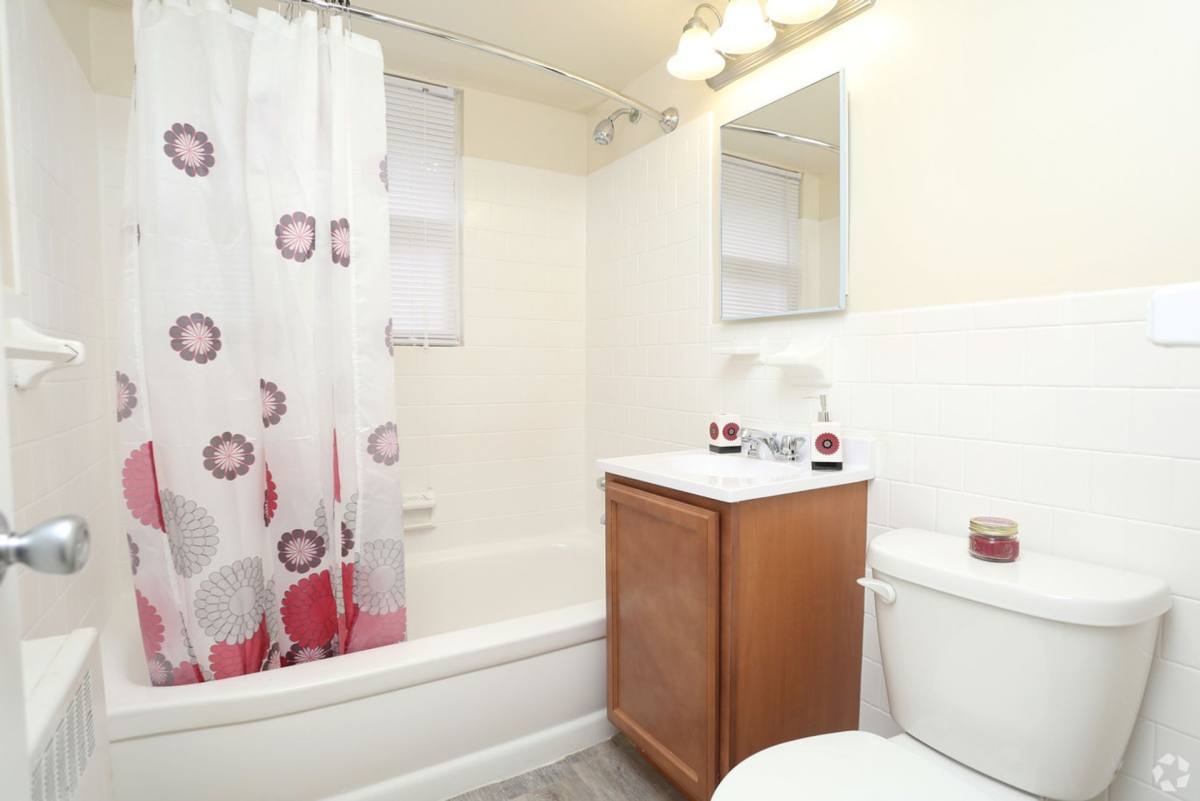Apartment for rent at 4221 28th Ave, Temple Hills, MD 20748
