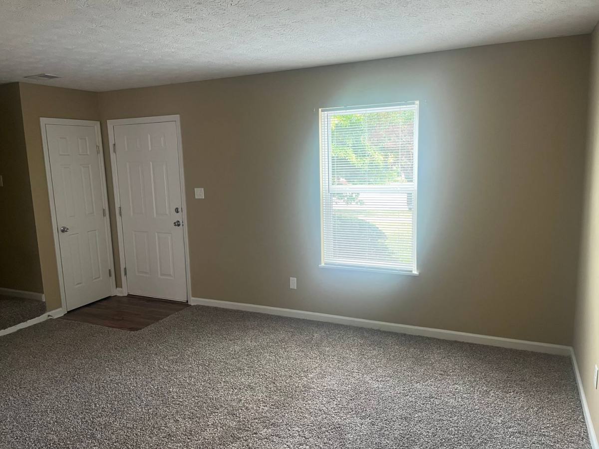 Apartment for rent at 109 Woods Trail, Richmond, KY 40475