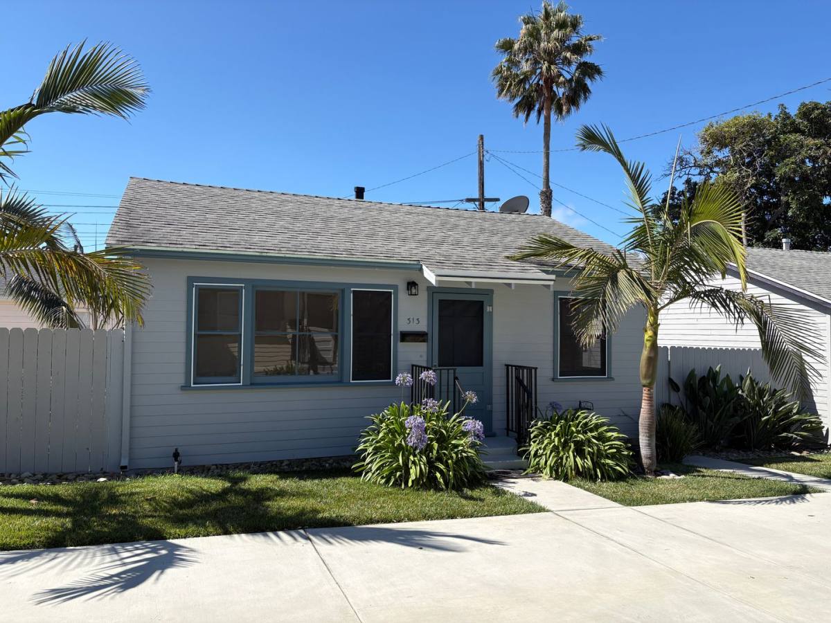 Apartment for rent at 313 Walnut Dr, Ventura, CA 93003