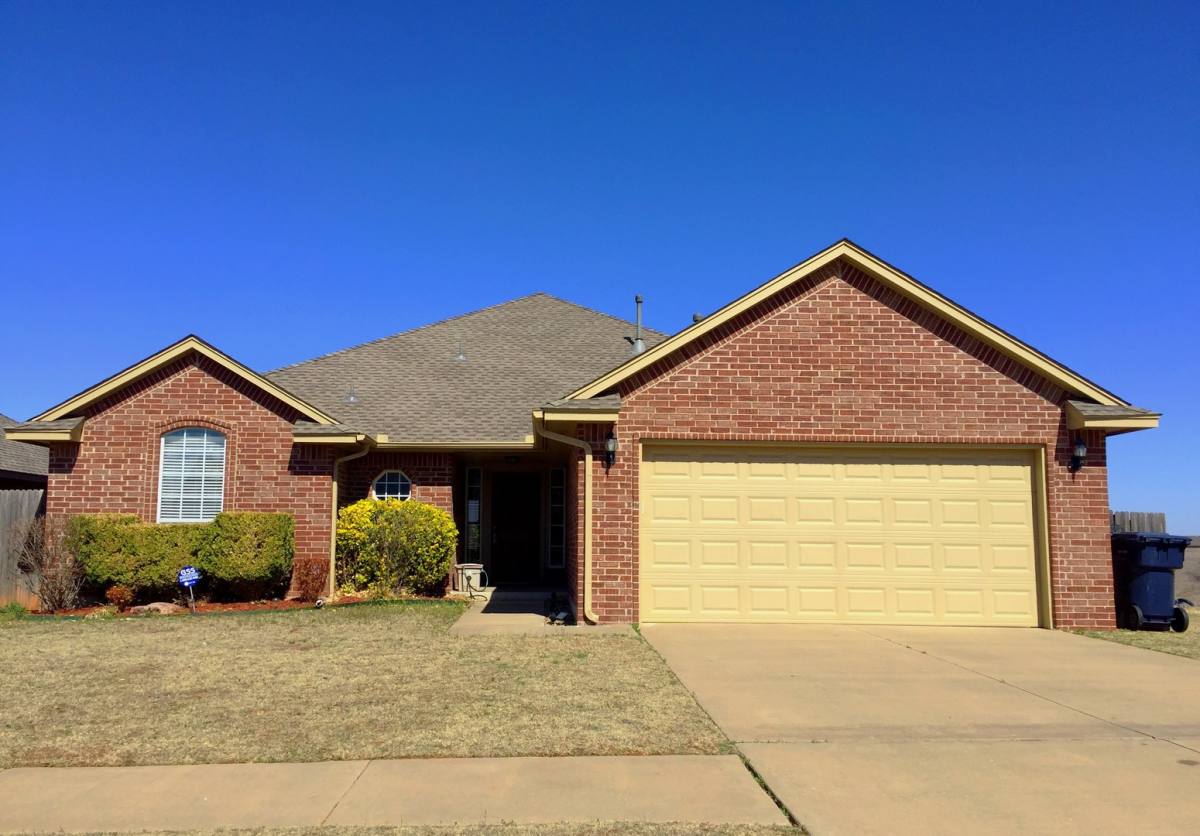 House for rent at 2701 NW 168th Terrace, Edmond, OK 73013