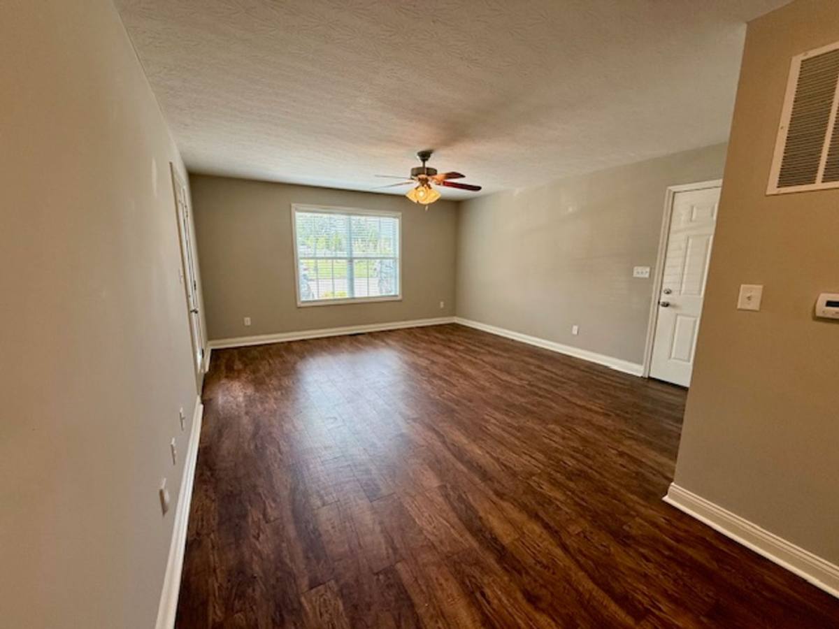 Apartment for rent at 272 Audley Ave, Bowling Green, KY 42101