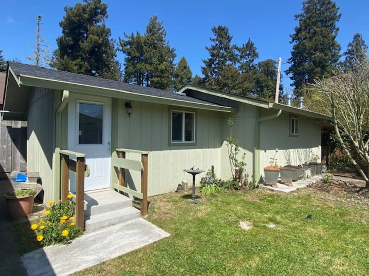 Apartment for rent at 4303 Horseman Lane, Eureka, CA 95503