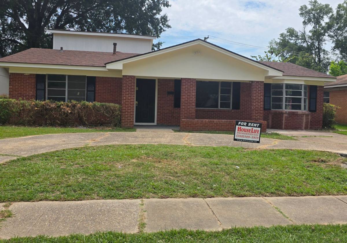 House for rent at 625 Rainbow Dr, Shreveport, LA 71106