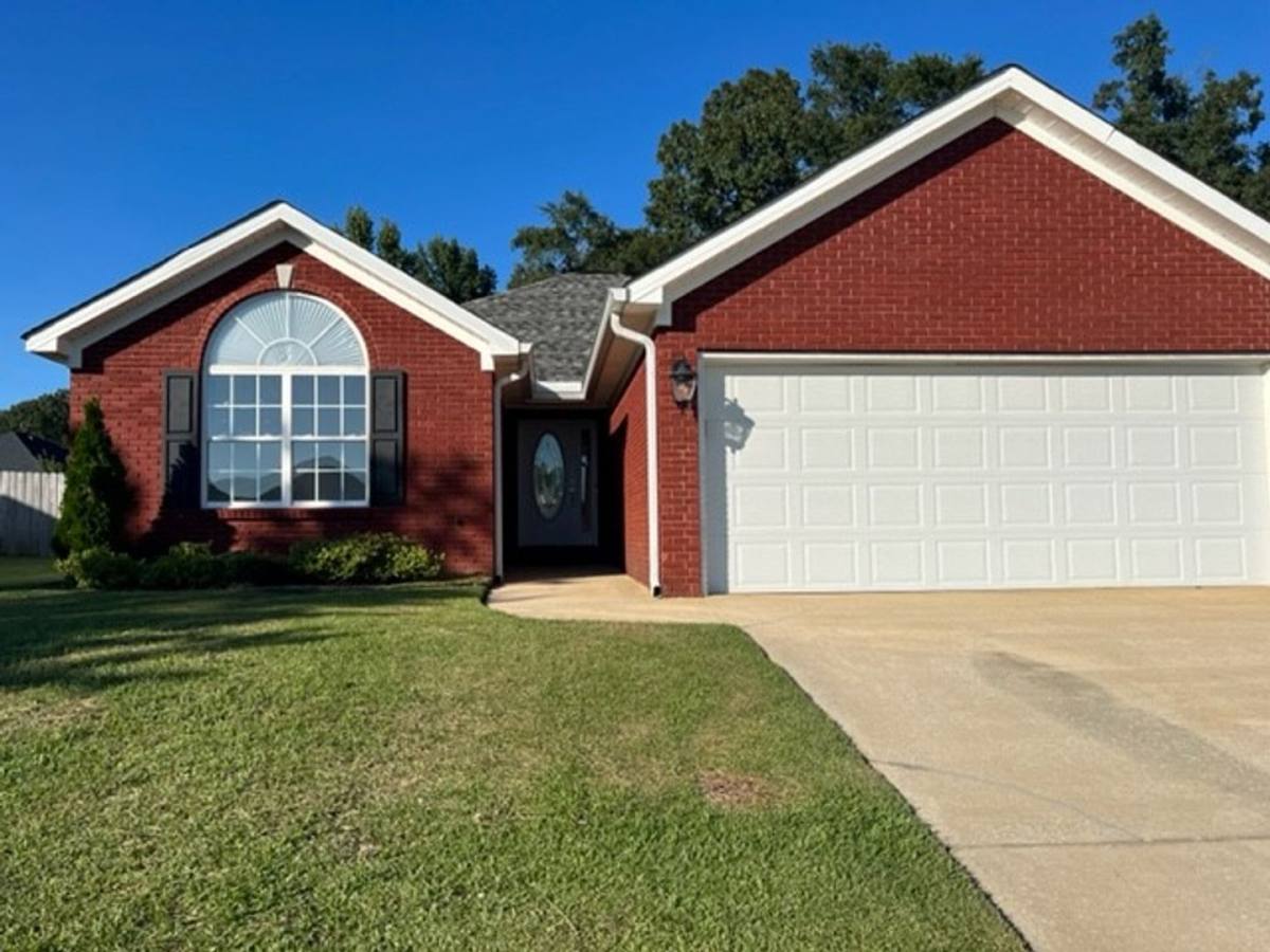 House for rent at 4913 Madison Circle, Northport, AL 35476