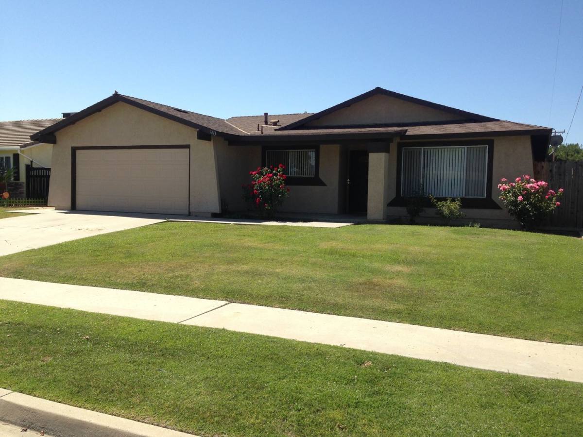 House for rent at 7413 Cedarcrest Ave, Bakersfield, CA 93308