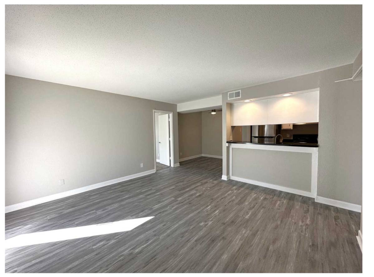 Apartment for rent at 6201 NW 70th St, Kansas City, MO 64151