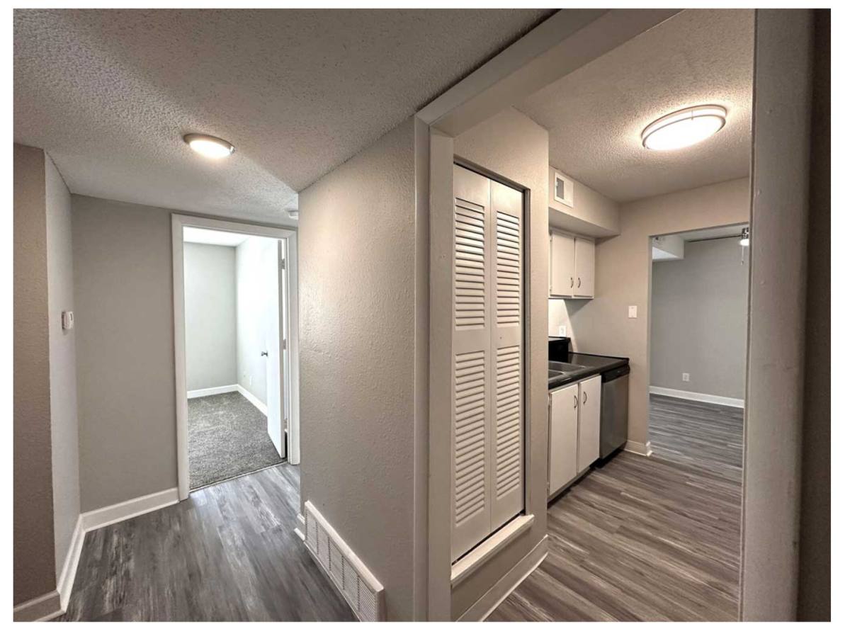 Apartment for rent at 6201 NW 70th St, Kansas City, MO 64151