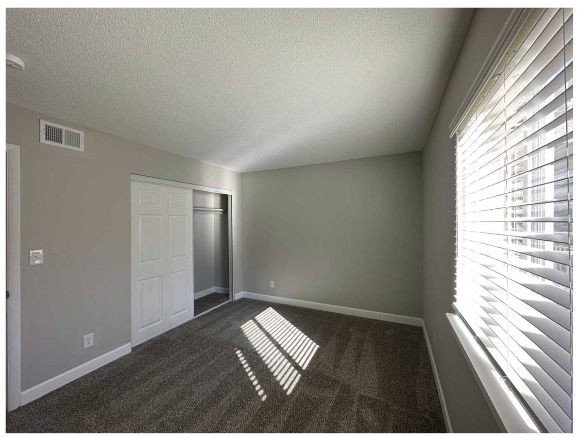 Apartment for rent at 6201 NW 70th St, Kansas City, MO 64151