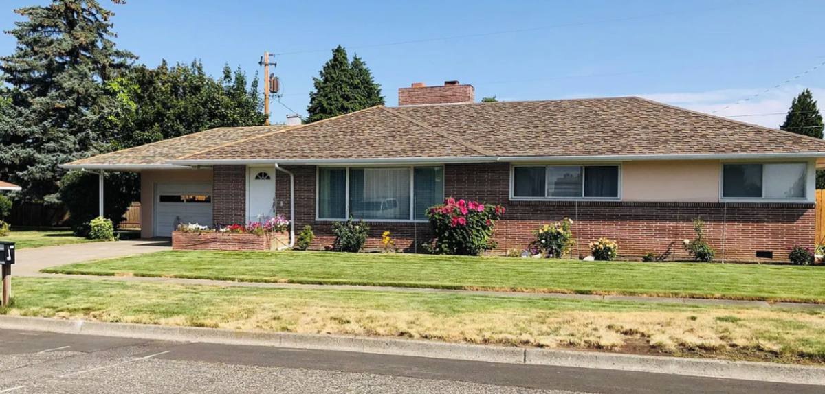 House for rent at 611 E Brooks St, Goldendale, WA 98620