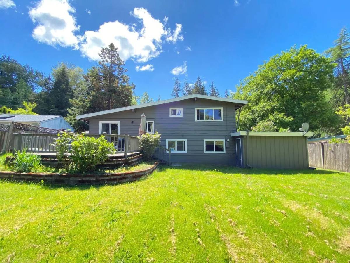 House for rent at 14510 SE 42nd Place, Bellevue, WA 98006