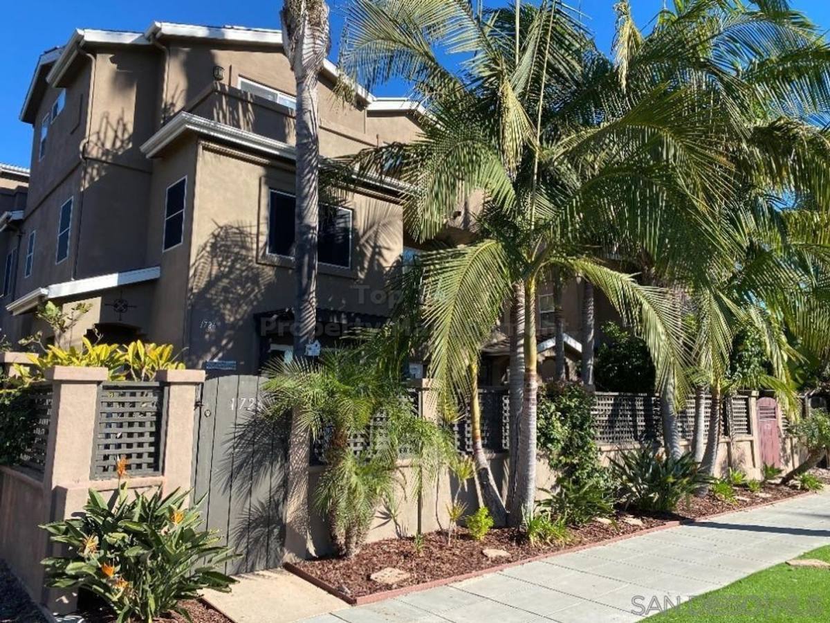 Townhouse for rent at 1726 Grand Ave, San Diego, CA 92109