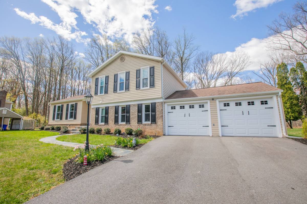 House for rent at 16920 Glen Oak Run, Derwood, MD 20855