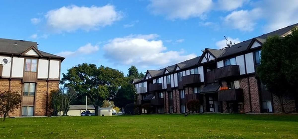 Apartment for rent at 1701 - 1718 Cedar Grove Dr, Manitowoc, WI 54220