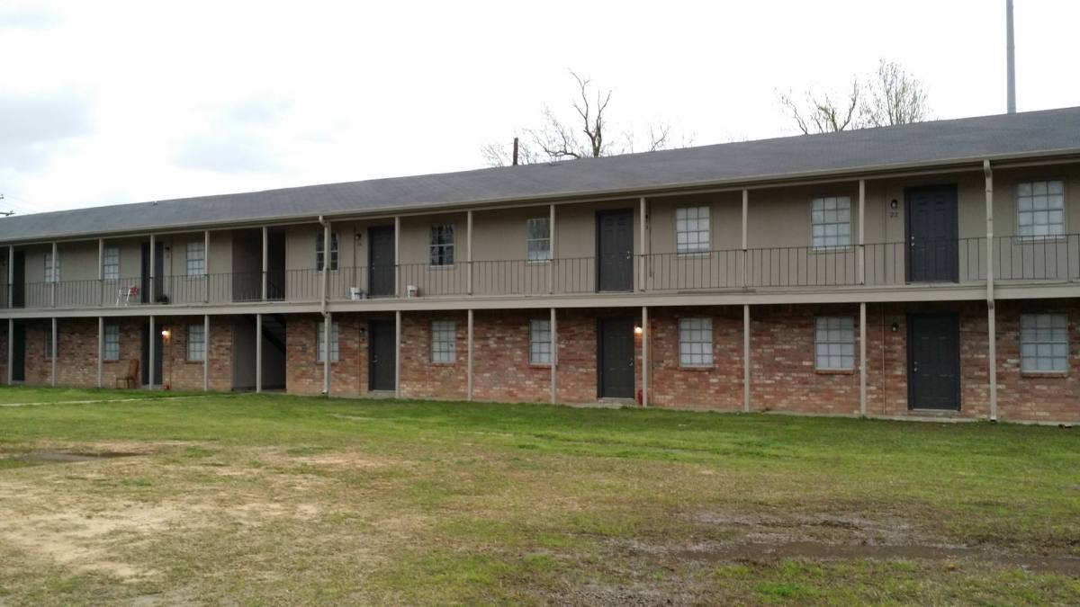 Apartment for rent at 425 S Archie St, Vidor, TX 77662