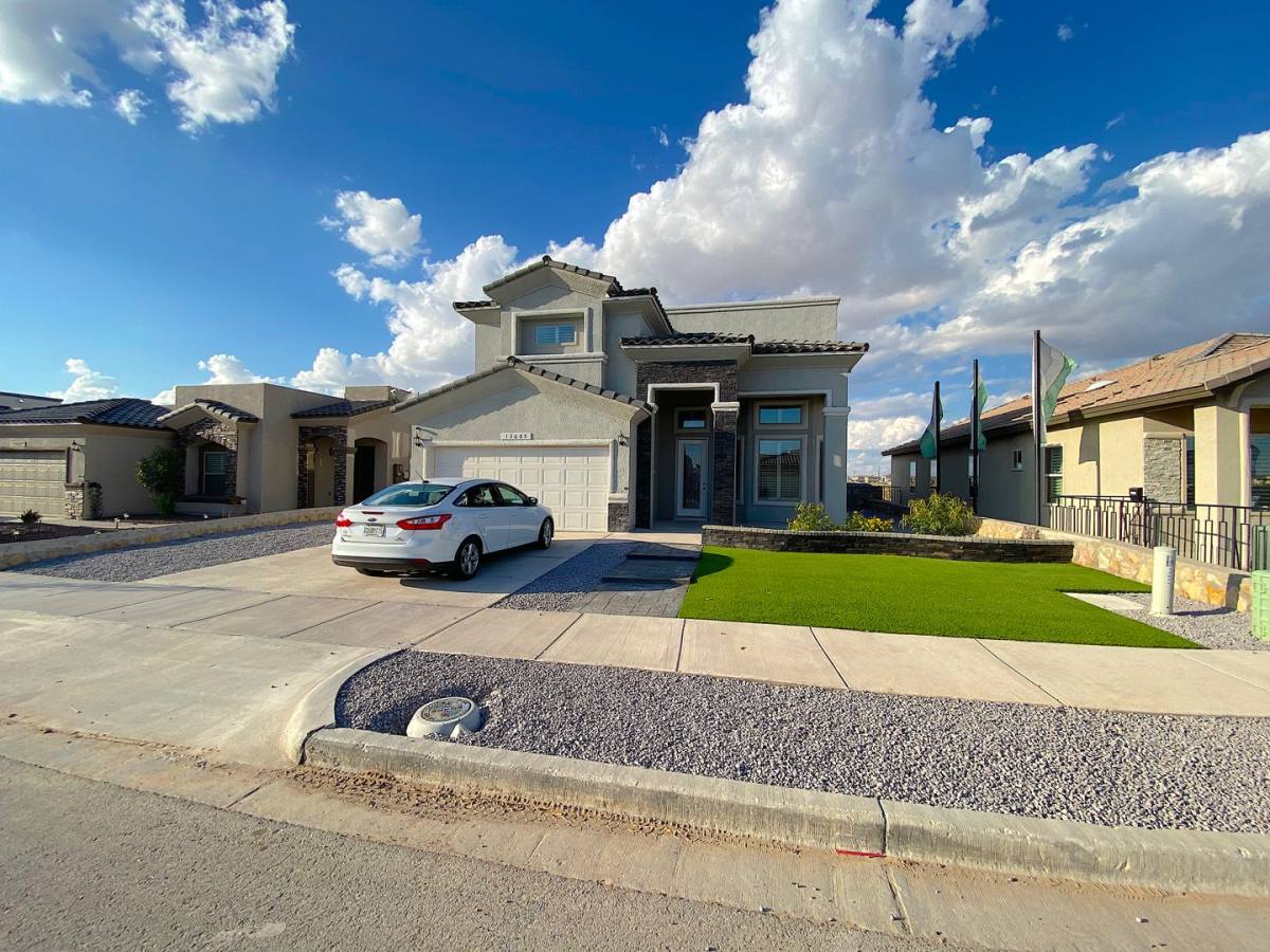 13685 Holbeck, El Paso, TX 79928