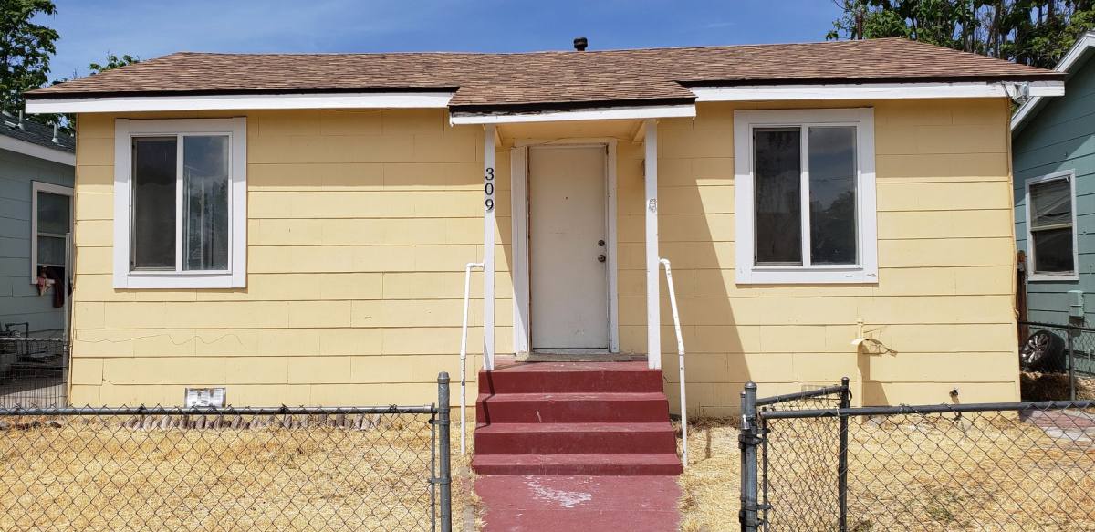 Apartment for rent at 600 C St, Sparks, NV 89431