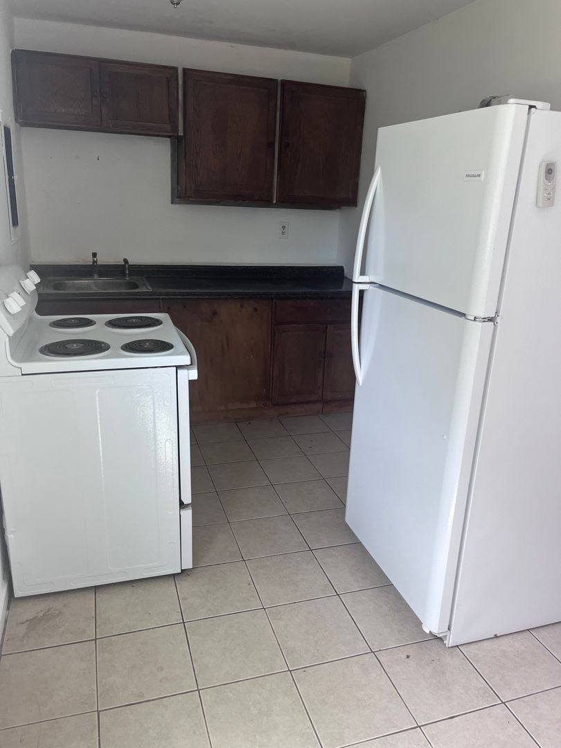 Apartment for rent at 1407 Hynes St, Nashville, TN 37203