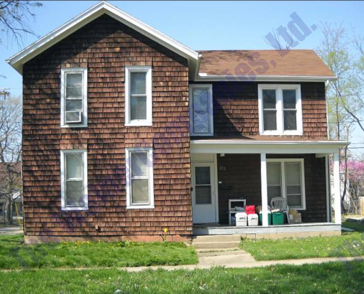 Apartment for rent at 212 W Illinois St, Urbana, IL 61801