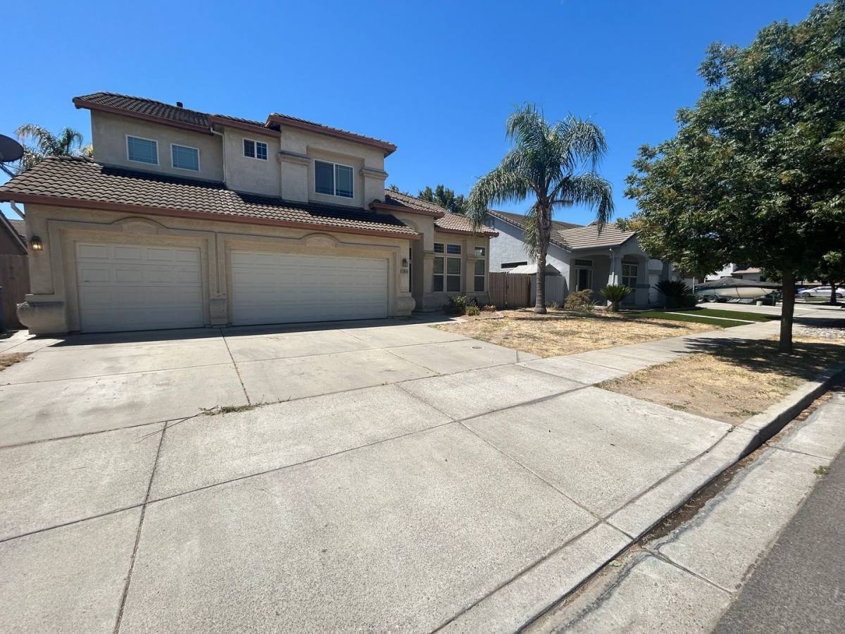 House for rent at 3044 White Oak Court, Turlock, CA 95382