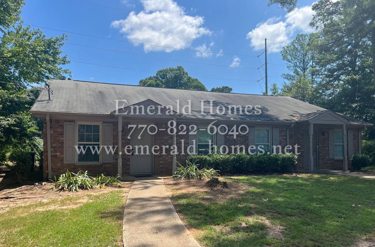 Apartment for rent at 544-546 Charleston Lane, Lawrenceville, GA 30046