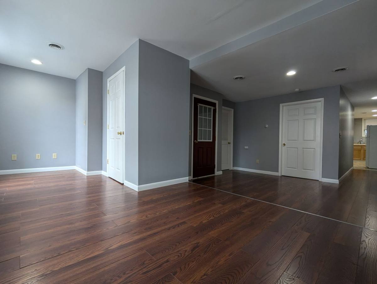 Apartment for rent at 137 Remsen St, Cohoes, NY 12047