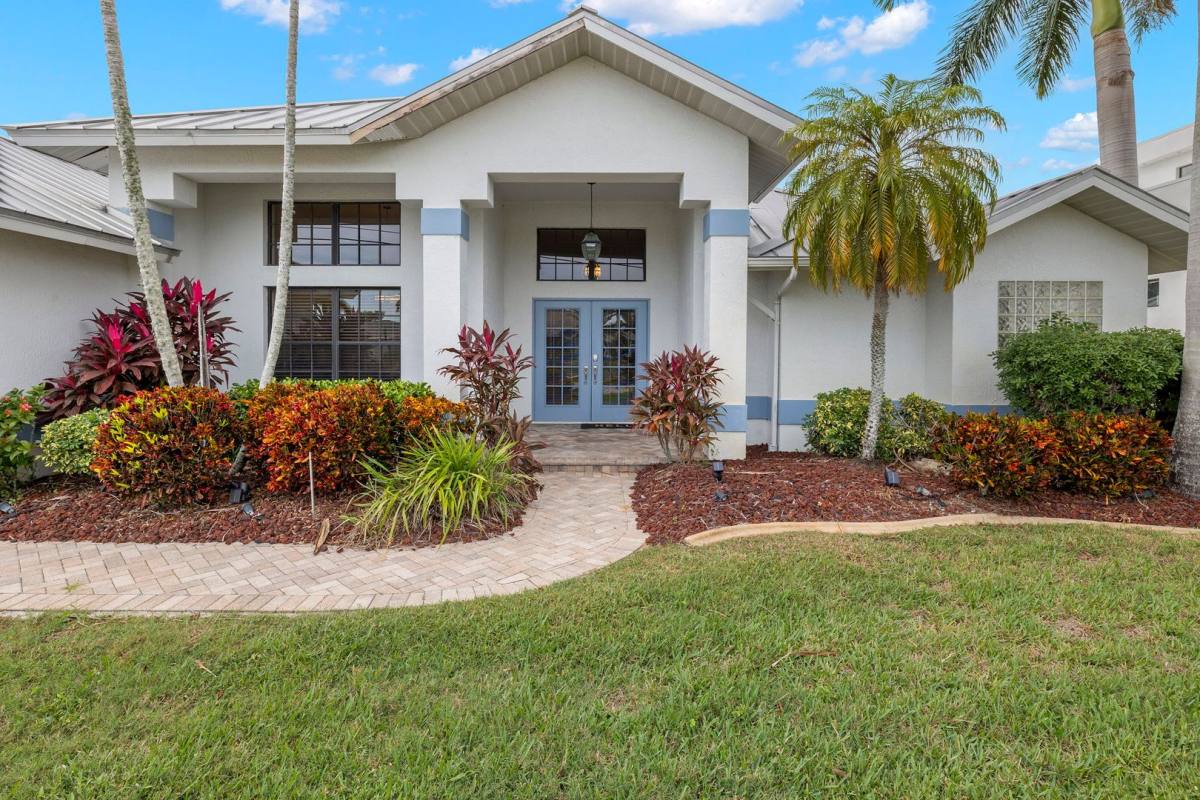 Apartment for rent at 5310 Sands Blvd, Cape Coral, FL 33914