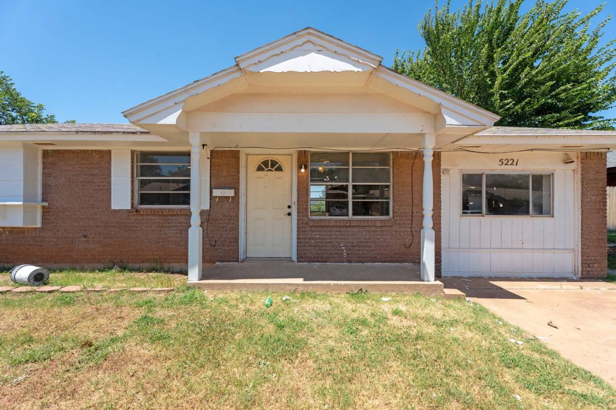 House for rent at 5221 Foster Dr, Oklahoma City, OK 73135