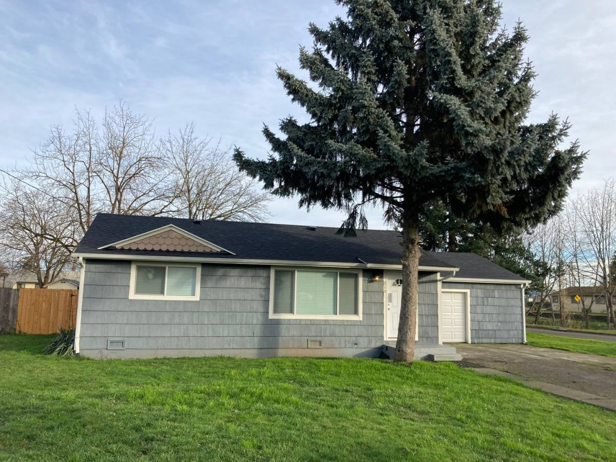 House for rent at 215 Baxter St, Eugene, OR 97402