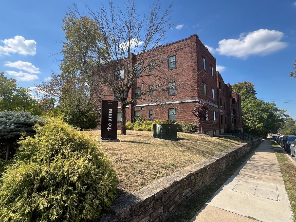 Apartment for rent at 2621-2623 Woodburn Ave, Cincinnati, OH 45206