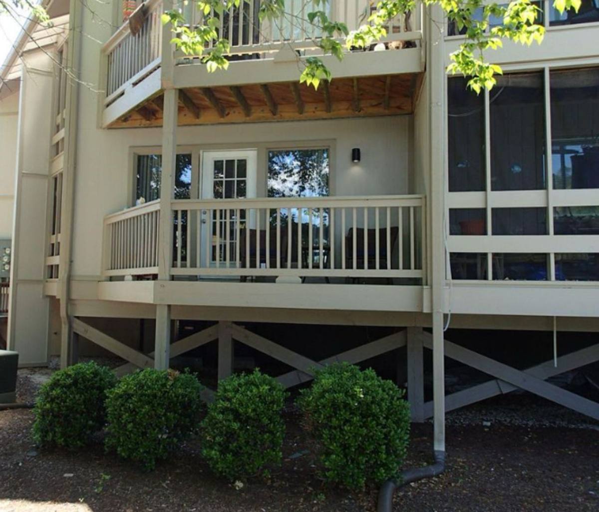 Condo for rent at 6112 Harbourside Dr, New Bern, NC 28560