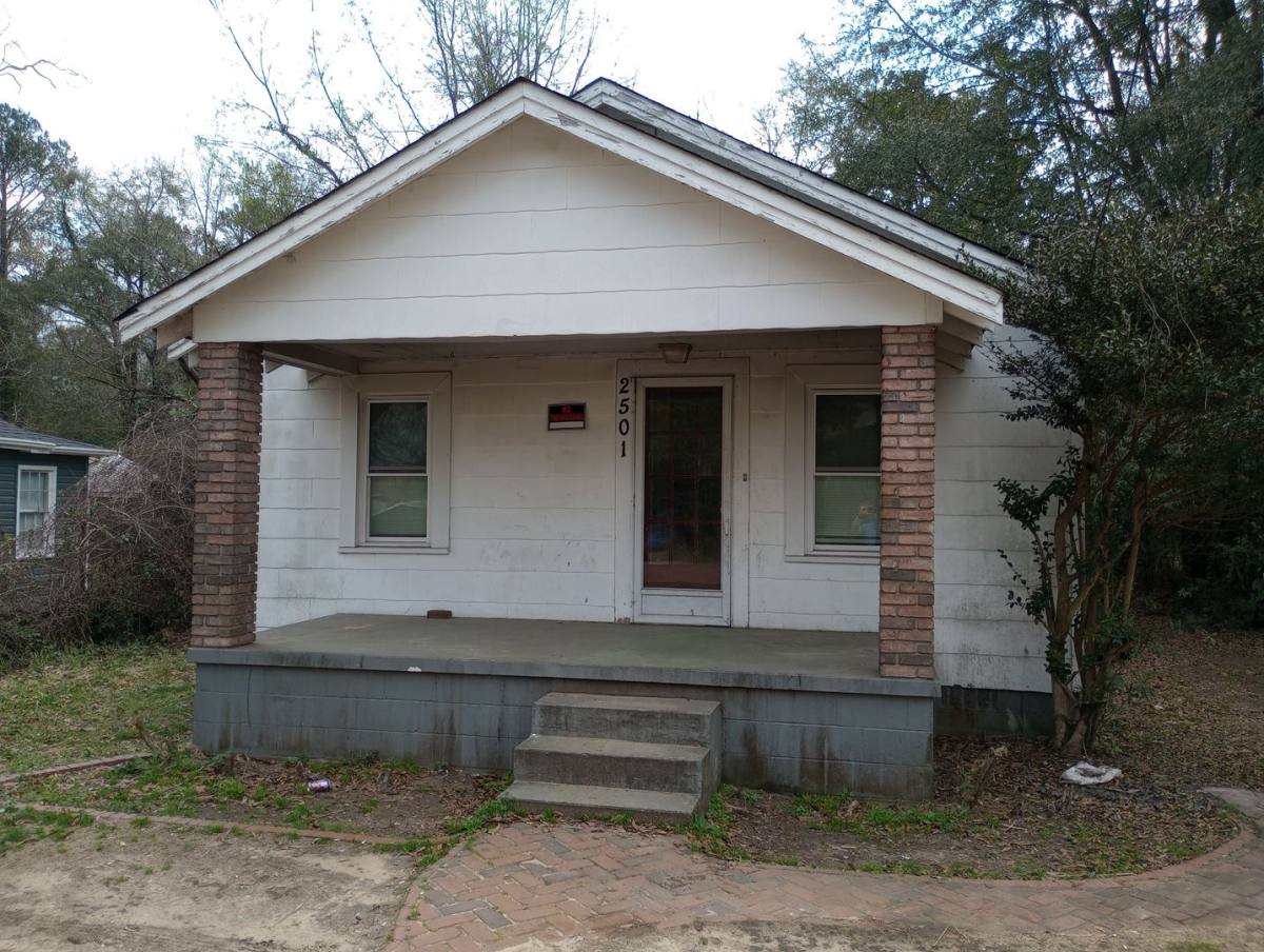 House for rent at 2501 11th St E, Tuscaloosa, AL 35404